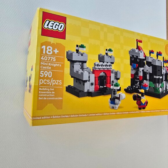 LEGO Mini Knight's Castle (40775) - Limited Edition - New, perfect condition box - Picture 5 of 8